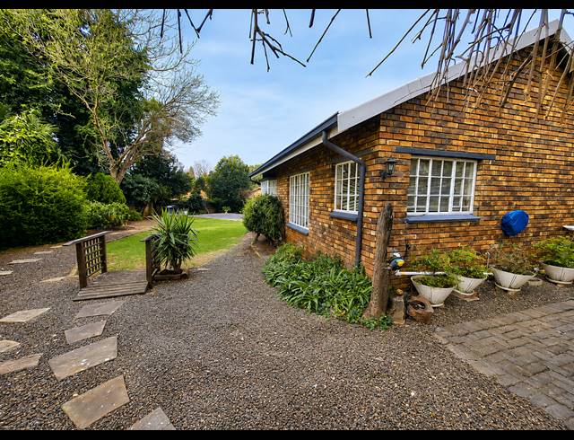 3 BEDROOM HOUSE FOR SALE IN VANDERBIJLPARK SE 4
